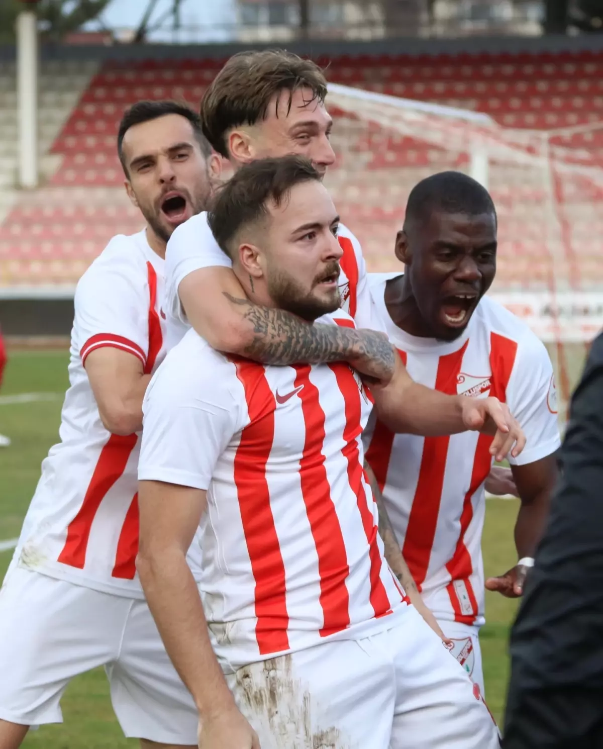 Boluspor, Sakaryaspor’u 2-0 Geçti