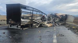 Bulgaristan’da tır kazası: 2 Türk şoför hayatını kaybetti