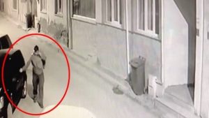 Bursa’da araçlara kesici aletle zarar verdi