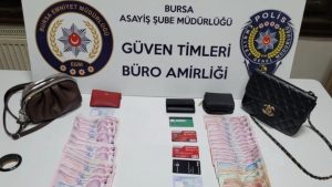 Bursa’da bebek arabasından çanta çalan şahıs yakalandı
