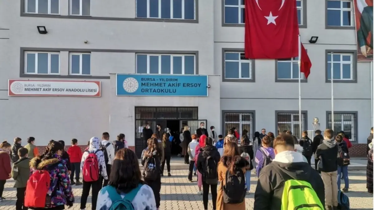 Bursa’da Kalp Krizi: 17 Yaşındaki Öğrenci Hayatını Kaybetti