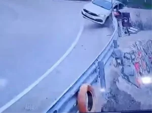 Bursa’da Sağanakla Kayganlaşan Yolda Kaza