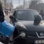 Bursa’da trafikte yol verme tartışması kameraya yansıdı