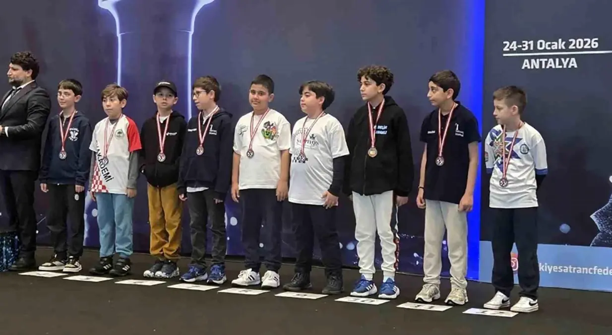 Büyükşehir Satranç Takımı’ndan Türkiye şampiyonluğu