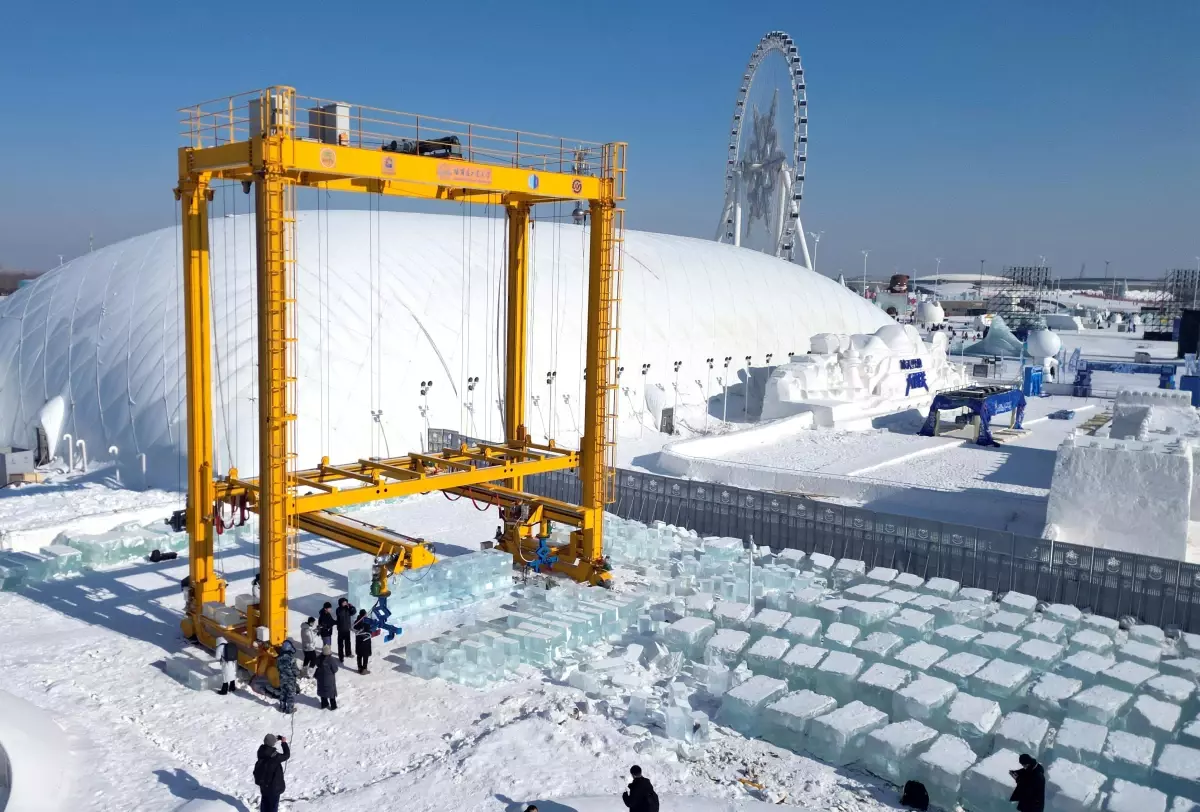 Buz Robotu Harbin’de Test Edildi