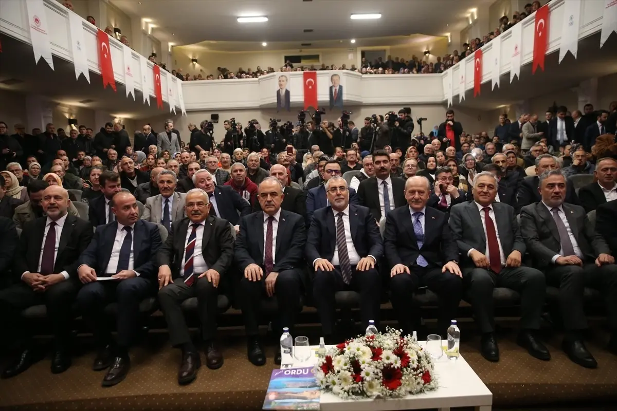 Çalışma ve Sosyal Güvenlik Bakanı Işıkhan, Ordu’da TOKİ kura çekilişinde konuştu Açıklaması