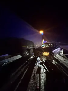 Çanakkale’de Tırla Otomobil Çarpıştı