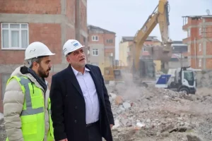 Canik’te Soğuksu Kentsel Dönüşüm Projesi kapsamında 741 binanın yıkımı sürüyor