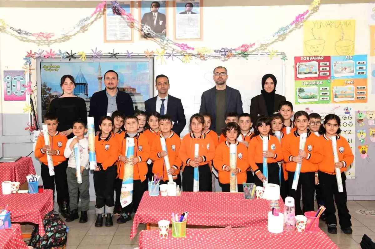 Çatak’ta Harita Dağıtımı