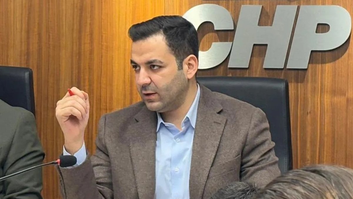 Cem Aydın’a ‘kamu görevlisine hakaret’ten hapis cezası