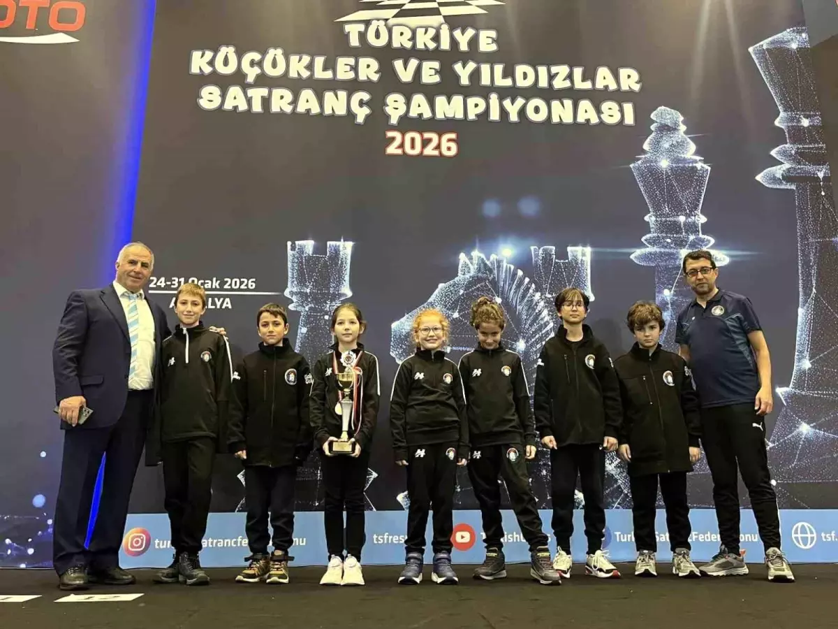 Çeşme Belediyesporlu satranççılardan Türkiye Şampiyonası’nda büyük başarı