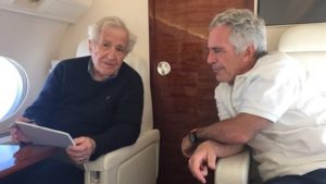 Chomsky’nin eşinden Epstein bağlantısı için özür
