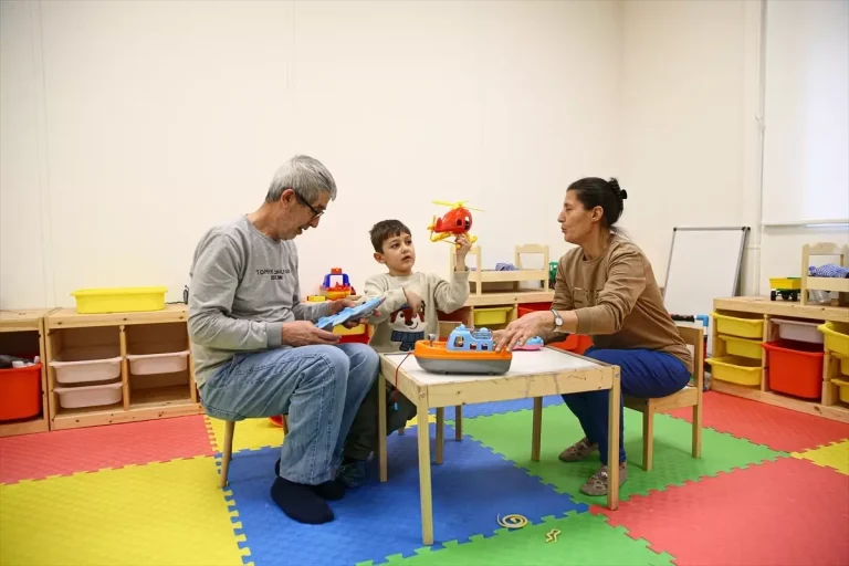 Çocuk İyilik Merkezi, Depremzedelere Umut Oluyor