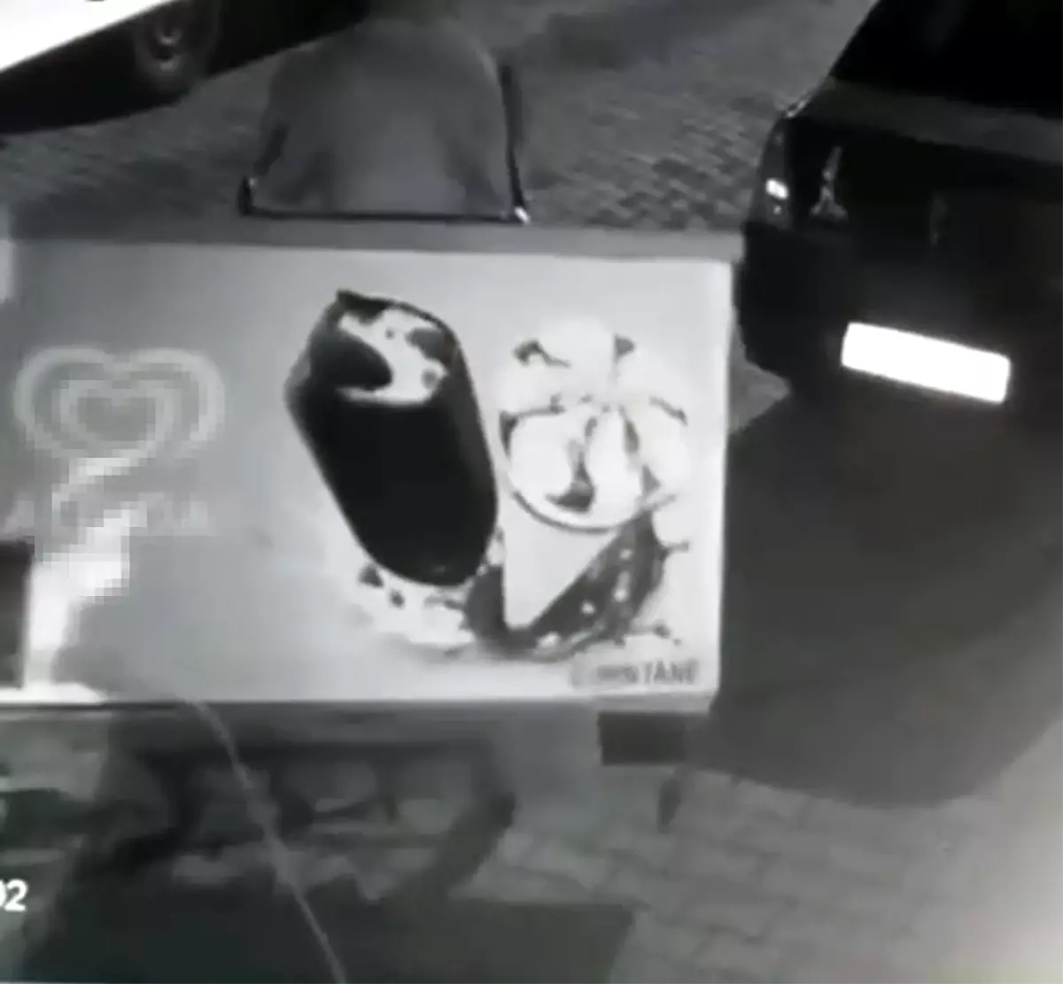 Çorlu’da Dondurma Dolabı Çalındı