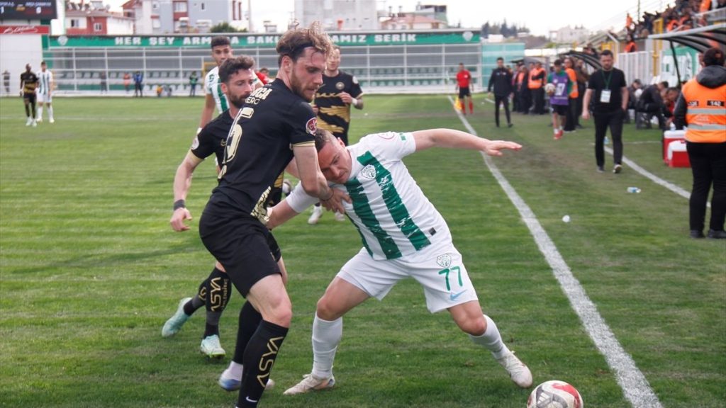 Çorum FK, Serik Spor’u üç golle geçti