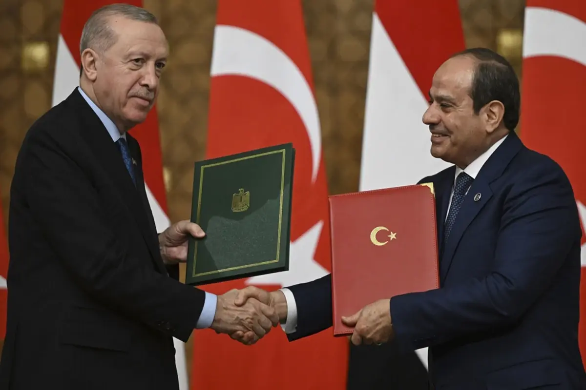 Cumhurbaşkanı Erdoğan’dan, Mısır Cumhurbaşkanı Sisi’ye sürpriz hediye