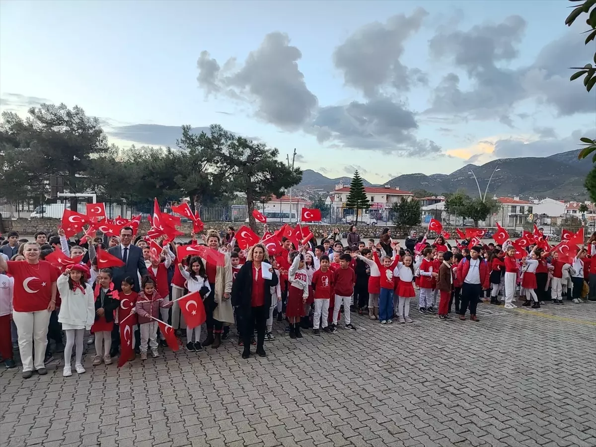 Datça’da ‘Bayrak Sevgisi’ Temasıyla Dönem Başladı