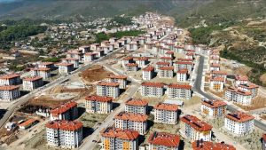 Depremden etkilenen illerin nüfusu arttı