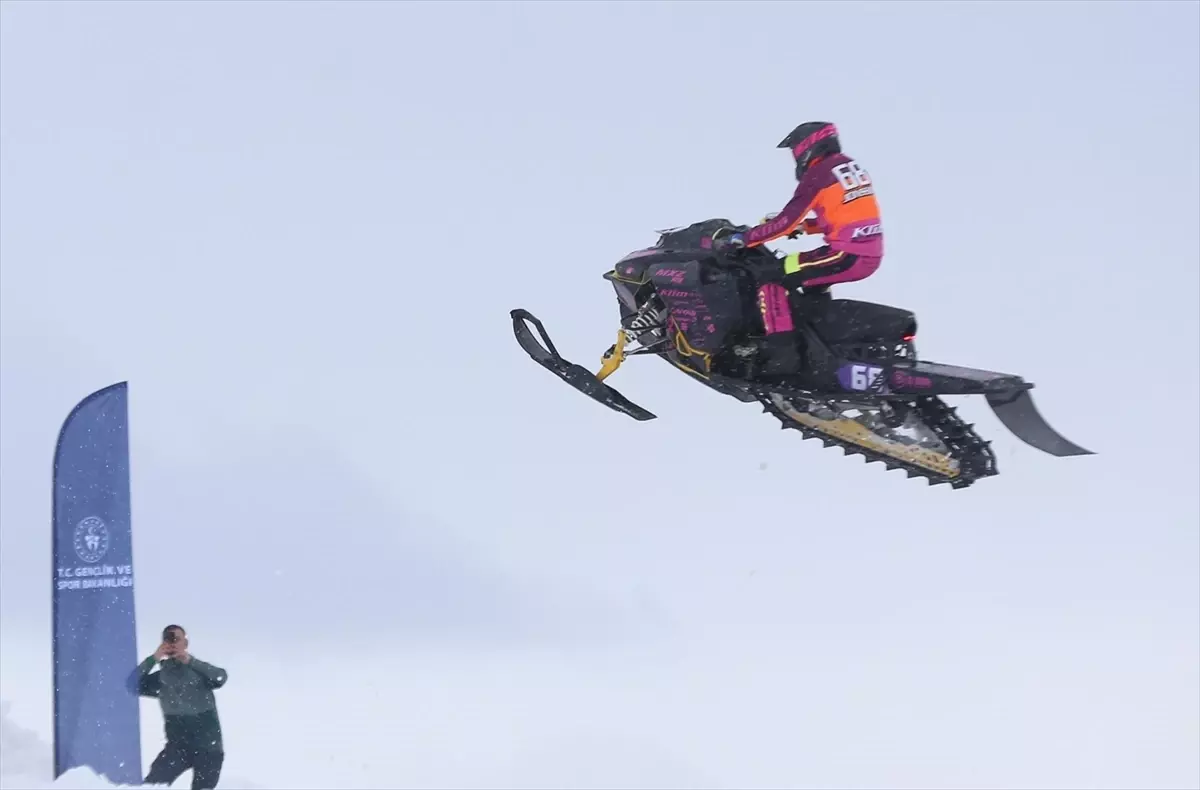 Dünya Kar Motosikleti Şampiyonası Rize’de