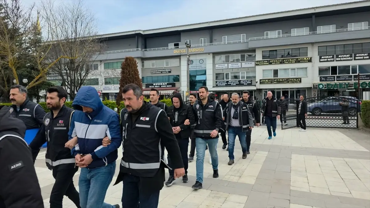Düzce’de Dolandırıcılık Operasyonu: 5 Gözaltı