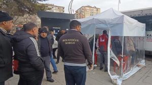 Elazığ’da bıçaklı kavgada 1 kişi yaralandı