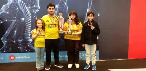 Elazığlı Sporcular Satranç Şampiyonası’nda Başarı Elde Etti