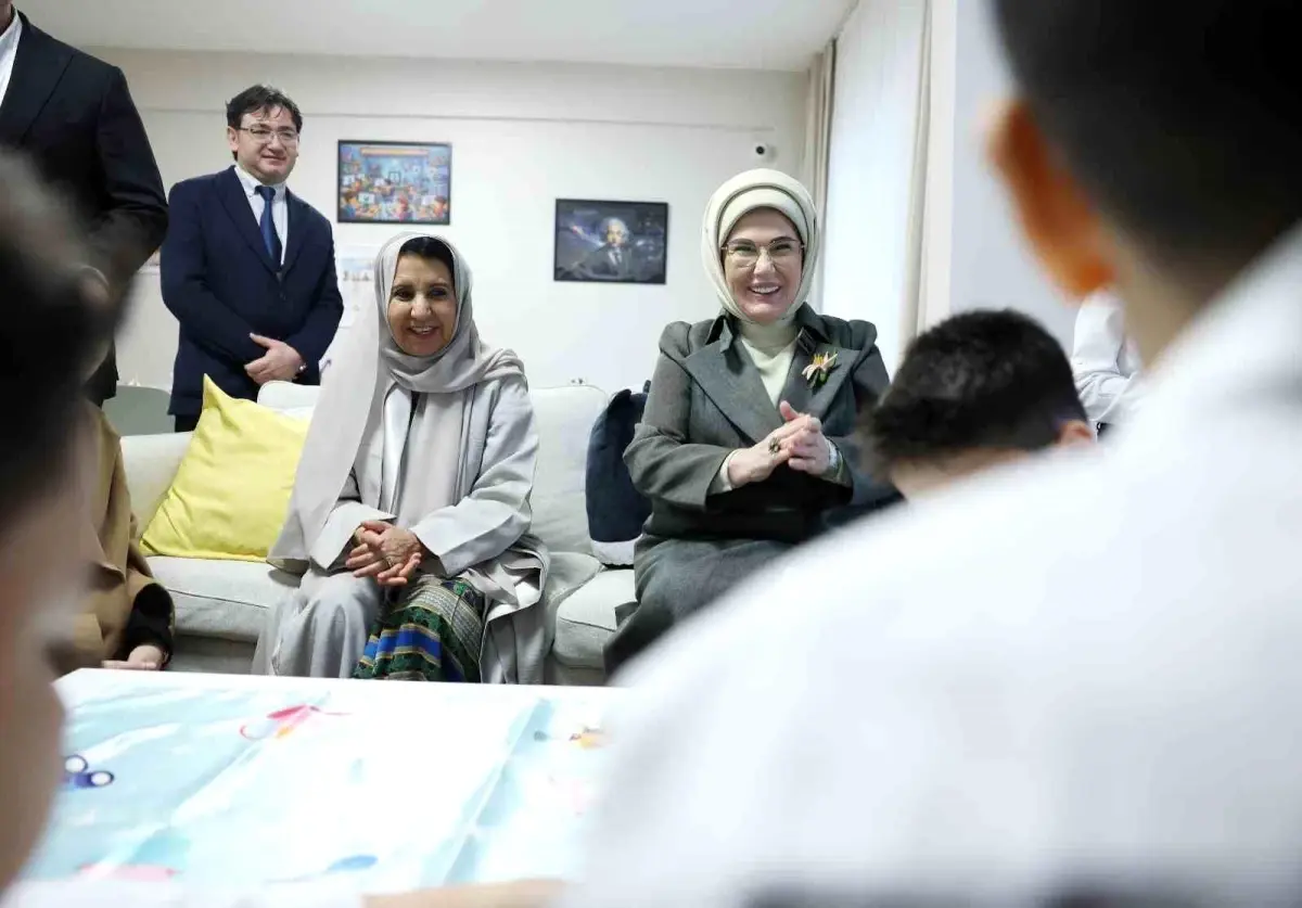 Emine Erdoğan: “Gazze’de iki senede 54 bine yakın çocuk yetim kaldı”