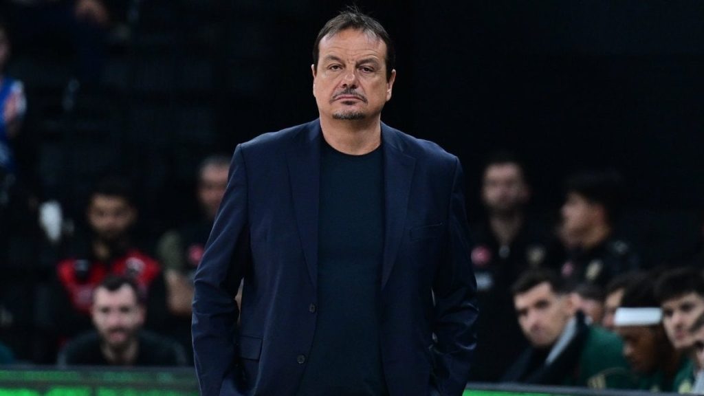 Ergin Ataman’ın acı günü: Annesi hayatını kaybetti