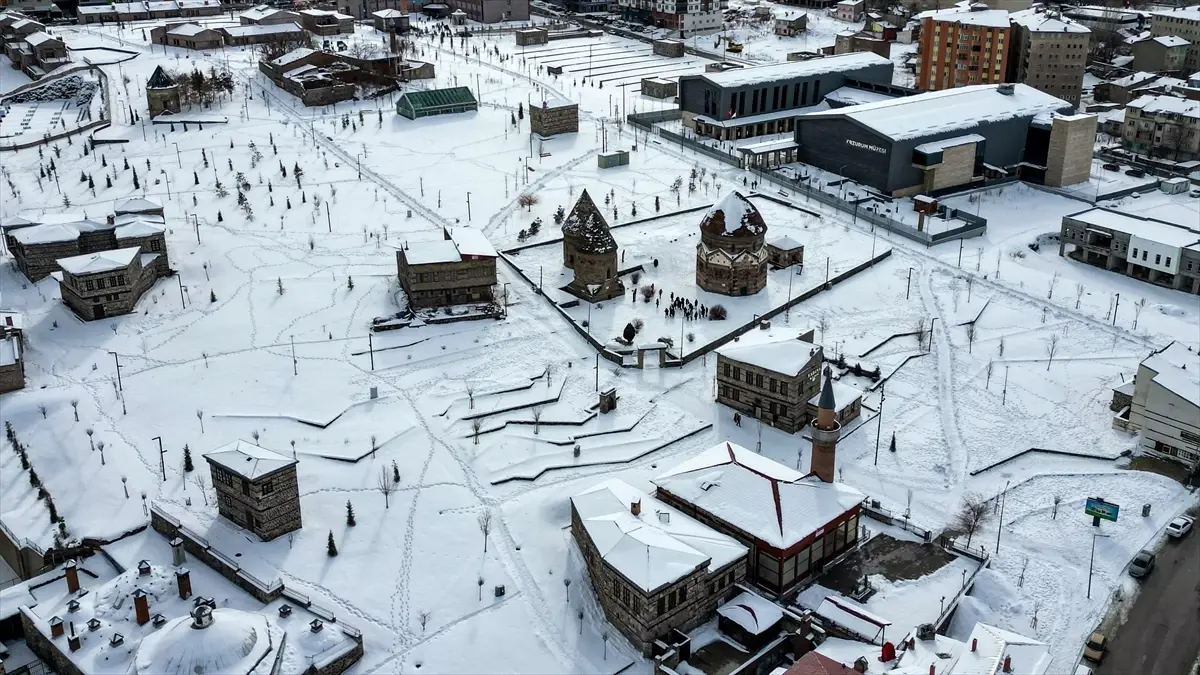Erzurum Kışa Yeniden Merhaba Dedi