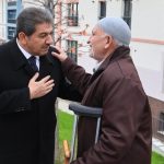 Esenler’de Sosyal Kart ile emeklilere anlamlı destek