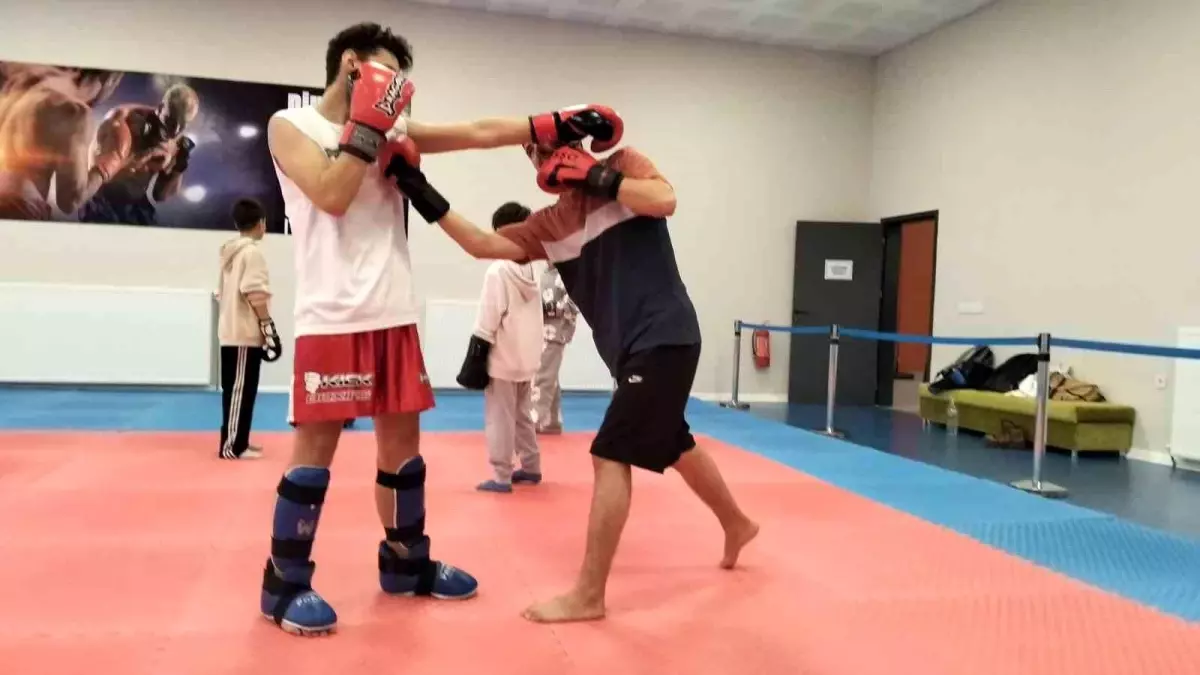Eskişehir’de Gençler için Kick Boks Antrenmanları