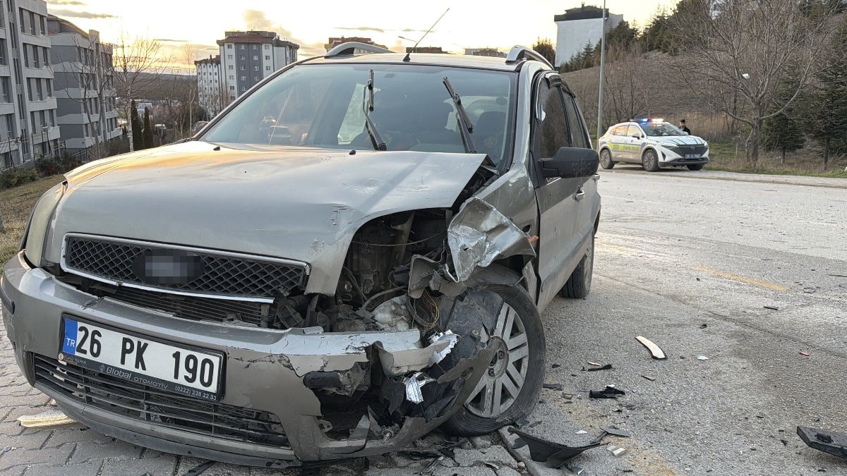 Eskişehir’de zincirleme kaza: 6 yaralı