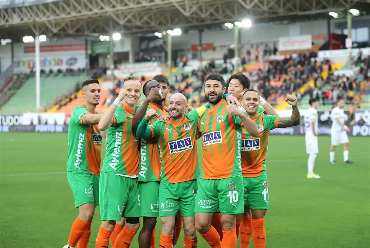 Eyüpspor, Alanyaspor’u 3-1 Yendi