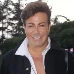 Fatih Ürek’e son veda! Kardeşi tabutuna yaslanıp gözyaşlarına boğuldu