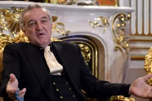 FCSB Başkanı, Fenerbahçe maçı sonrası üç futbolcuyu kovdu