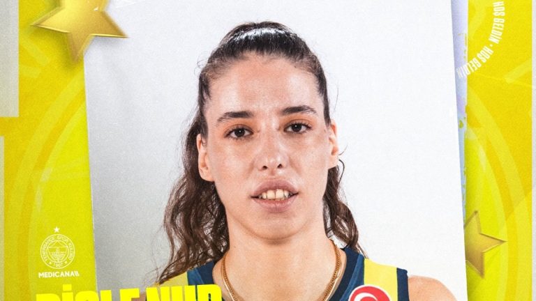 Fenerbahçe, Dicle Nur Babat’ı transfer etti