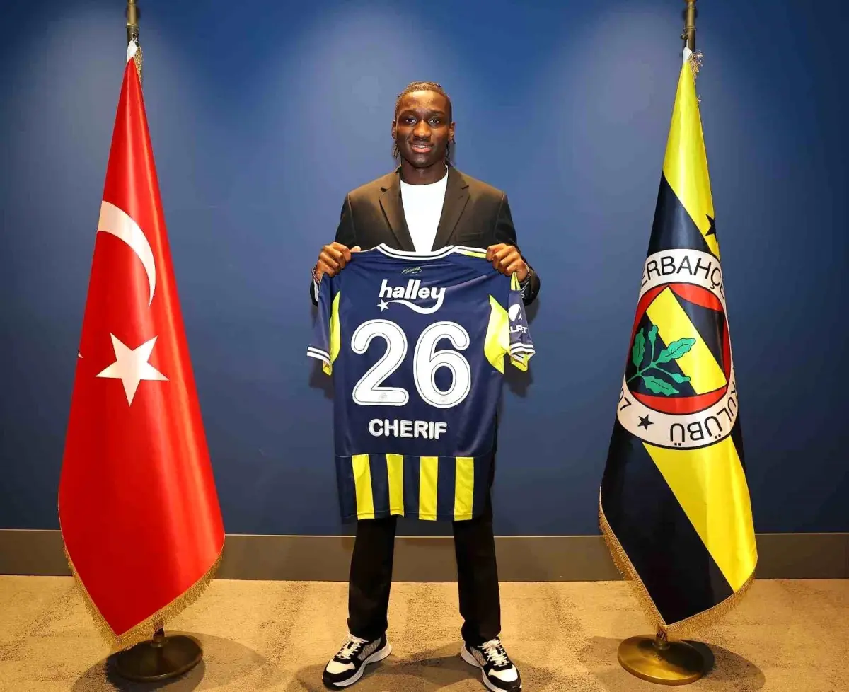Fenerbahçe, Sidiki Cherif’i Kiraladı