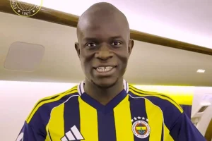 Fenerbahçe’nin yeni transferi Kante, İstanbul’a geldi