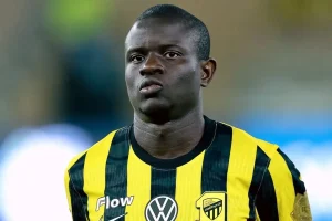 Fenerbahçe’ye transferi gerçekleşmeyen Kante’den olay hamle