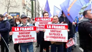 Fransa’da Polis Gösterileri: Kaynak Yetersizliği Protesto Ediliyor