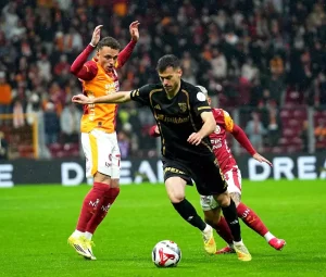 Galatasaray, Kayserispor’u 2-0 Önde Geçti