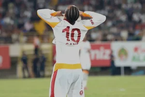 Galatasaray’a Sane’den kötü haber! Haftalarca forma giyemeyecek
