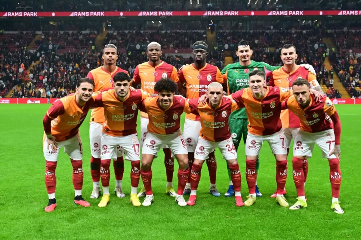 Galatasaray’a yıldız isminden kötü haber