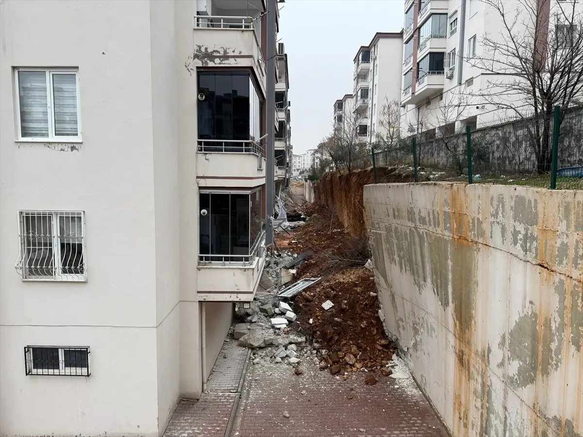 Gaziantep’te İstinat Duvarı Çöktü