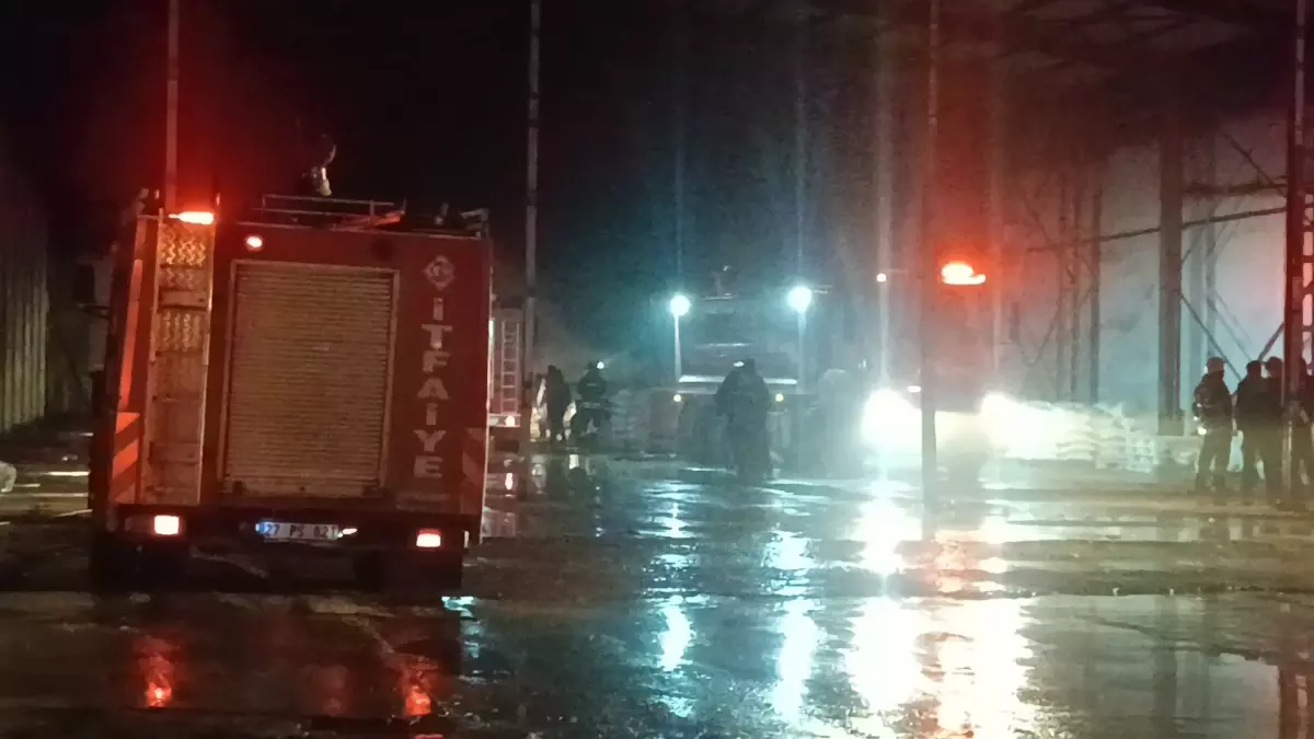 Gaziantep’te Makarna Fabrikasında Yangın