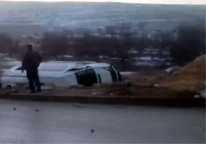 Gaziantep’te Minibüs Devrildi: 10 Yaralı