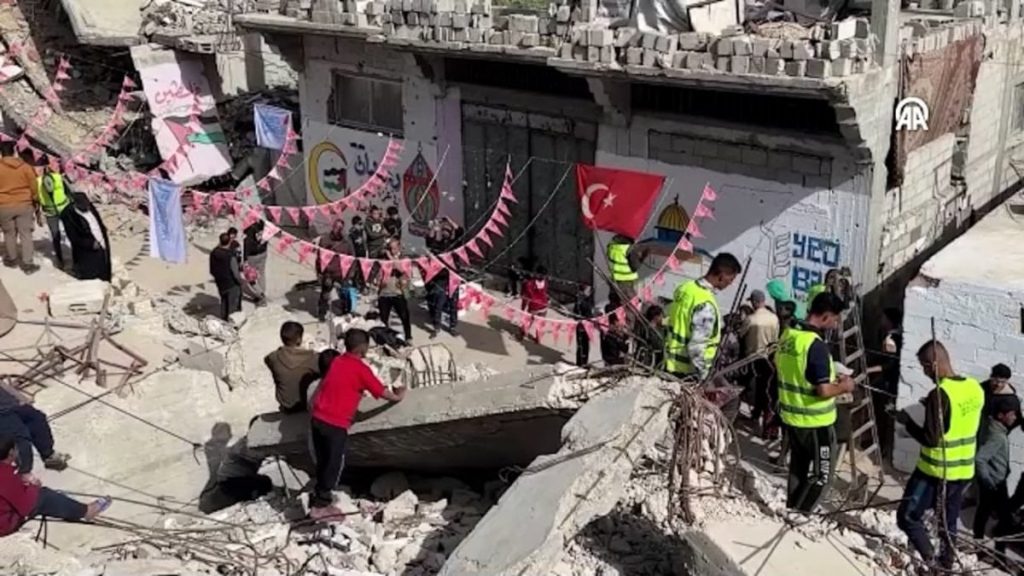 Gazze’de Türk bayrakları altında Ramazan hazırlığı