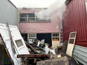 Gediz’de torna atölyesinda yangın