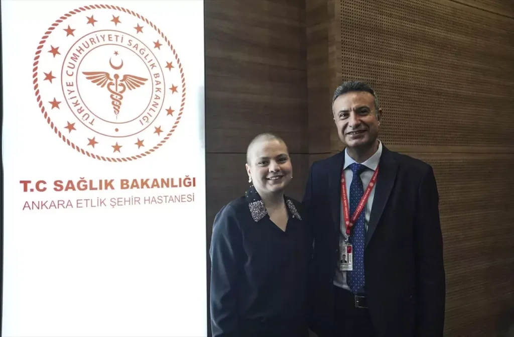 Genç Kadın Meme Kanserini Yendi