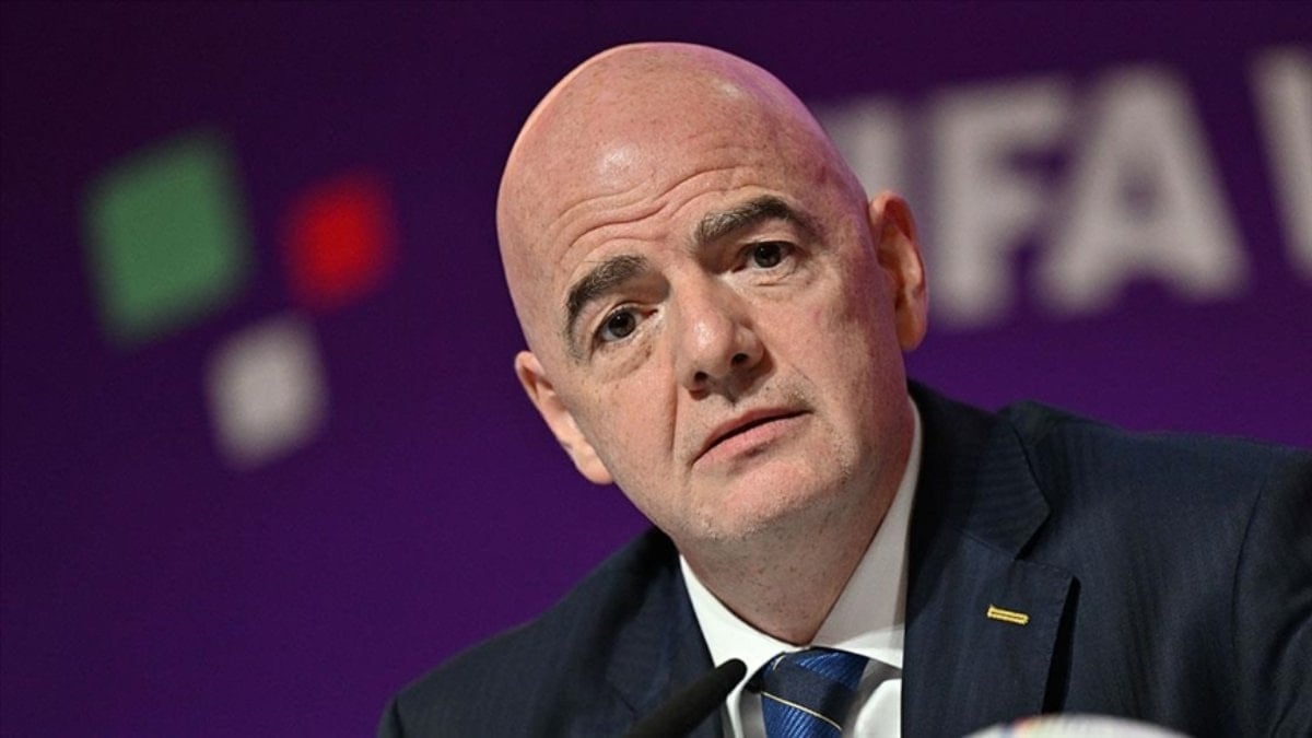 Gianni Infantino, Rusya’ya uygulanan yasağın kaldırılması gerektiğini düşünüyor